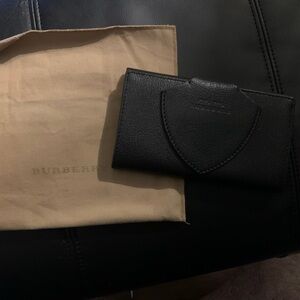 Preloved Burberry wallet‎ with dust bag.